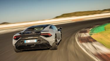 Lamborghini Huracan Tecnica – rear tracking