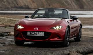 2025 Mazda MX-5 static front