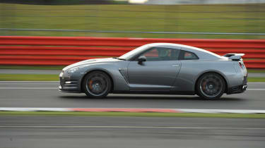 2012 Nissan GT-R video review