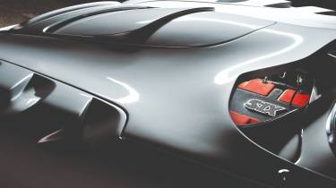 TVR Sagaris – details