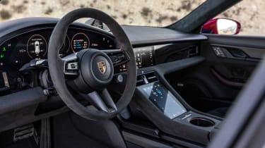 Porsche Taycan GTS Sport Turismo – cabin
