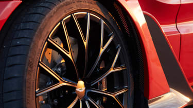 Aston Martin V12 Vantage MH – wheel