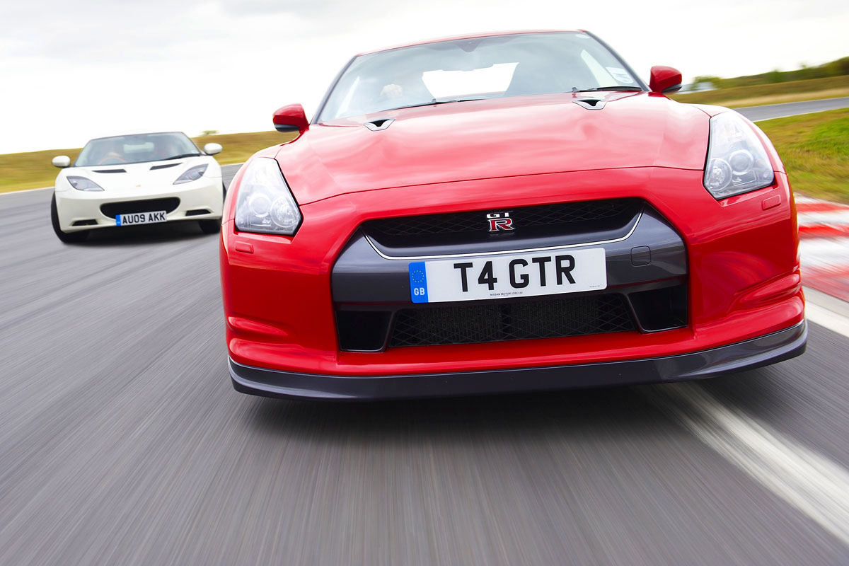 Lotus Evora V Nissan Gt R Evo