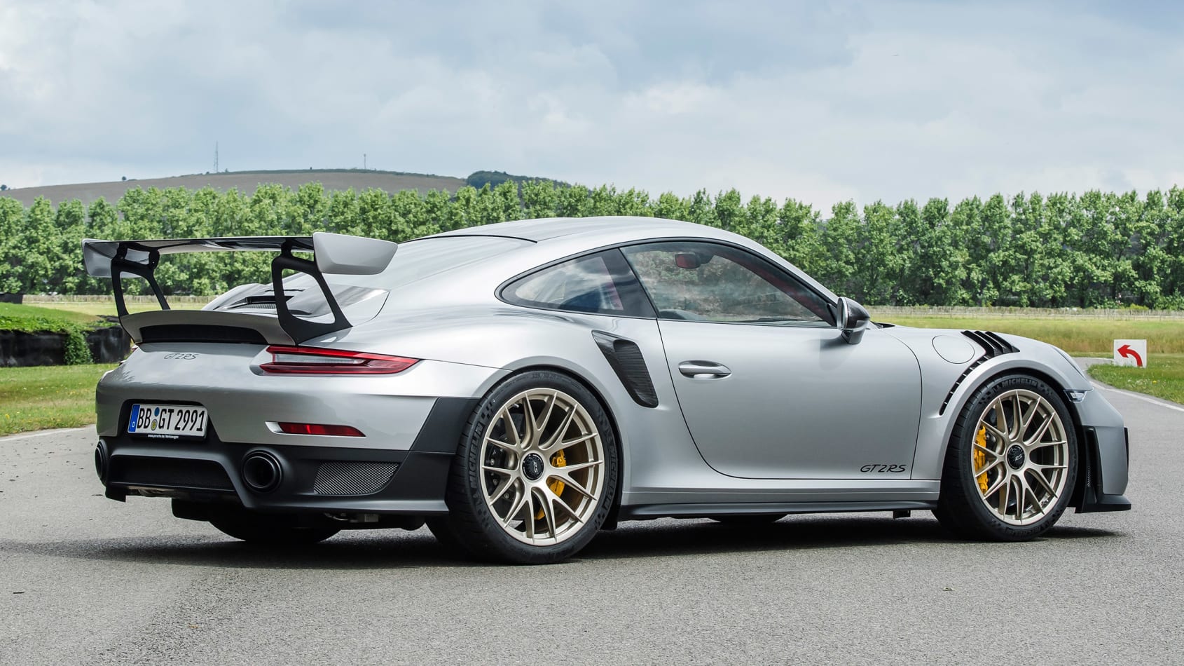 New Porsche 911 GT2 RS graces the Goodwood Festival of Speed with ...