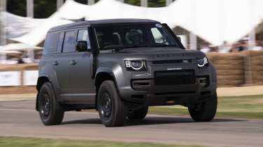 Land Rover Defender Octa FoS ride