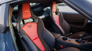 Nissan Z Nismo manual