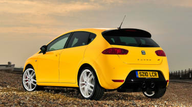 Leon rear static