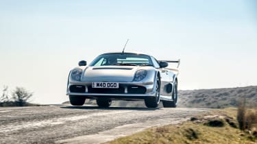 Noble M400 icon – jump