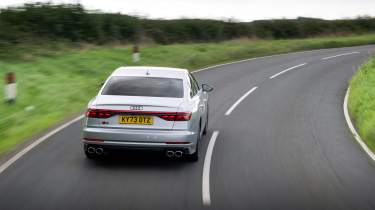 Audi S8 – rear