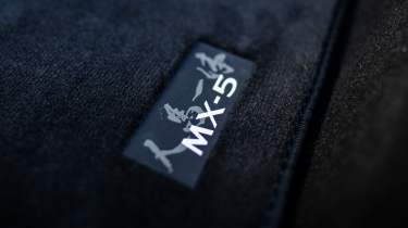 2025 Mazda MX-5 mats 
