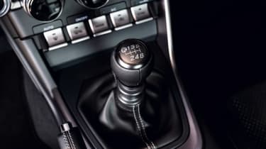 Toyota GR86 int review – gearstick
