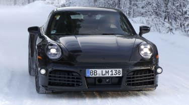 Porsche 911 Carrera facelift spied