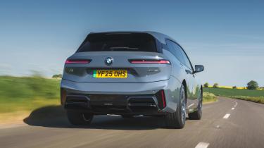 BMW iX 2025 – rear