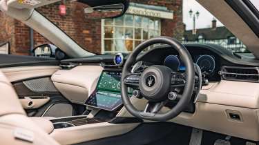 Maserati GranCabrio Folgore interior