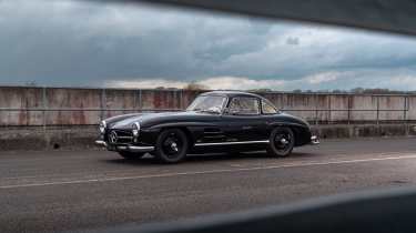 Mercedes-Benz 300 SL front