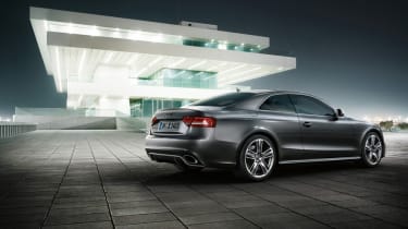 Audi RS5 side profile