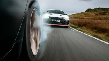 BMW M5 CS v Audi RS6 GT