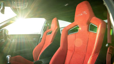 Honda Civic Type R – seats