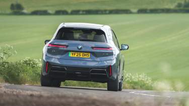 BMW iX 2025 – rear