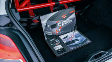 Renault Sport Mégane R26.R details