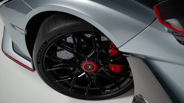 Lamborghini Revuelto SV