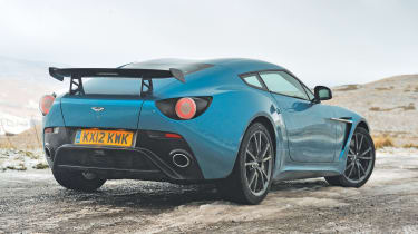 Aston Martin V12 Zagato double-bubble roof