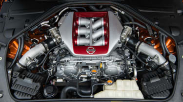 Nissan GT-R MY17 – engine