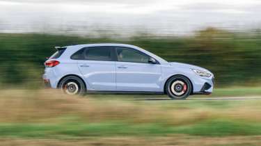Hyundai i30 N side