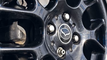 BBR Mazda MX-5 Turbo vs PUG1OFF Peugeot 205 GTI 195