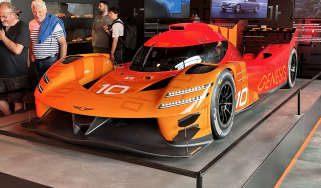  Genesis GMR001