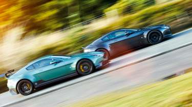 Aston Martin Vantage V600 v Aston Martin Vantage GT8 