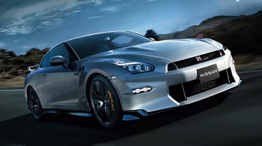 Nissan GT-R 2025 – front