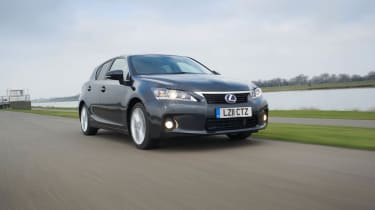 Lexus CT200h