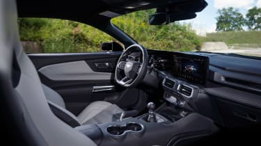 Ford Mustang GT – interior