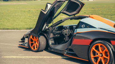 McLaren Senna GTR interior