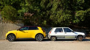 Renault 5 E-Tech - with old Renault 5