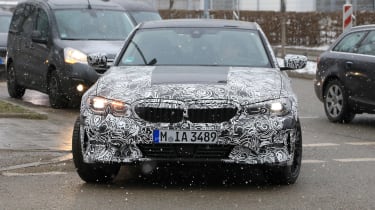 G20 BMW 3-series spy - turning