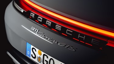 Porsche 911 (992.2) – light bar