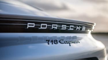 Porsche 718 Cayman – badge