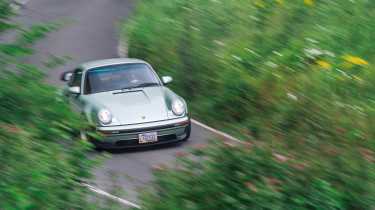 Singer 911 Turbo – front