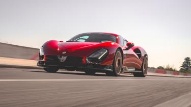Alfa Romeo 33 Stradale – front