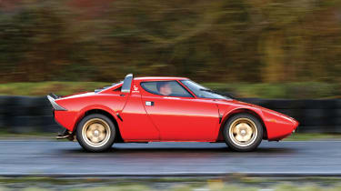 Lancia Stratos side profile red