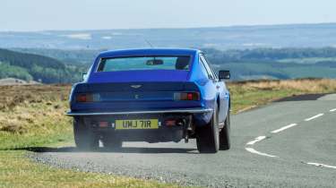 Aston Martin V8 Vantage (1977)