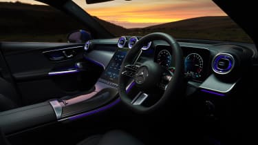 2025 Mercedes-Benz GLC 