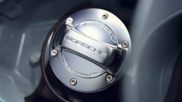 Porsche 911 Classic Club Coupe – filler