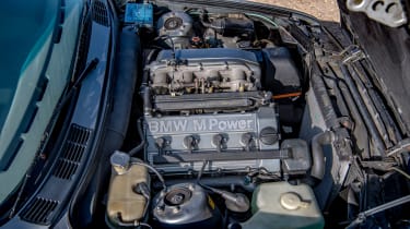 BMW M triple – E30 engine