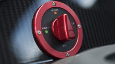 Noble M400 dashboard