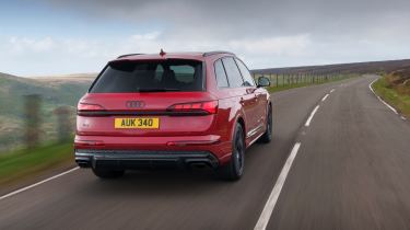 Audi Q7 rear
