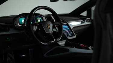 Lamborghini Revuelto SV