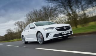 Vauxhall Insignia GSi – low tracking